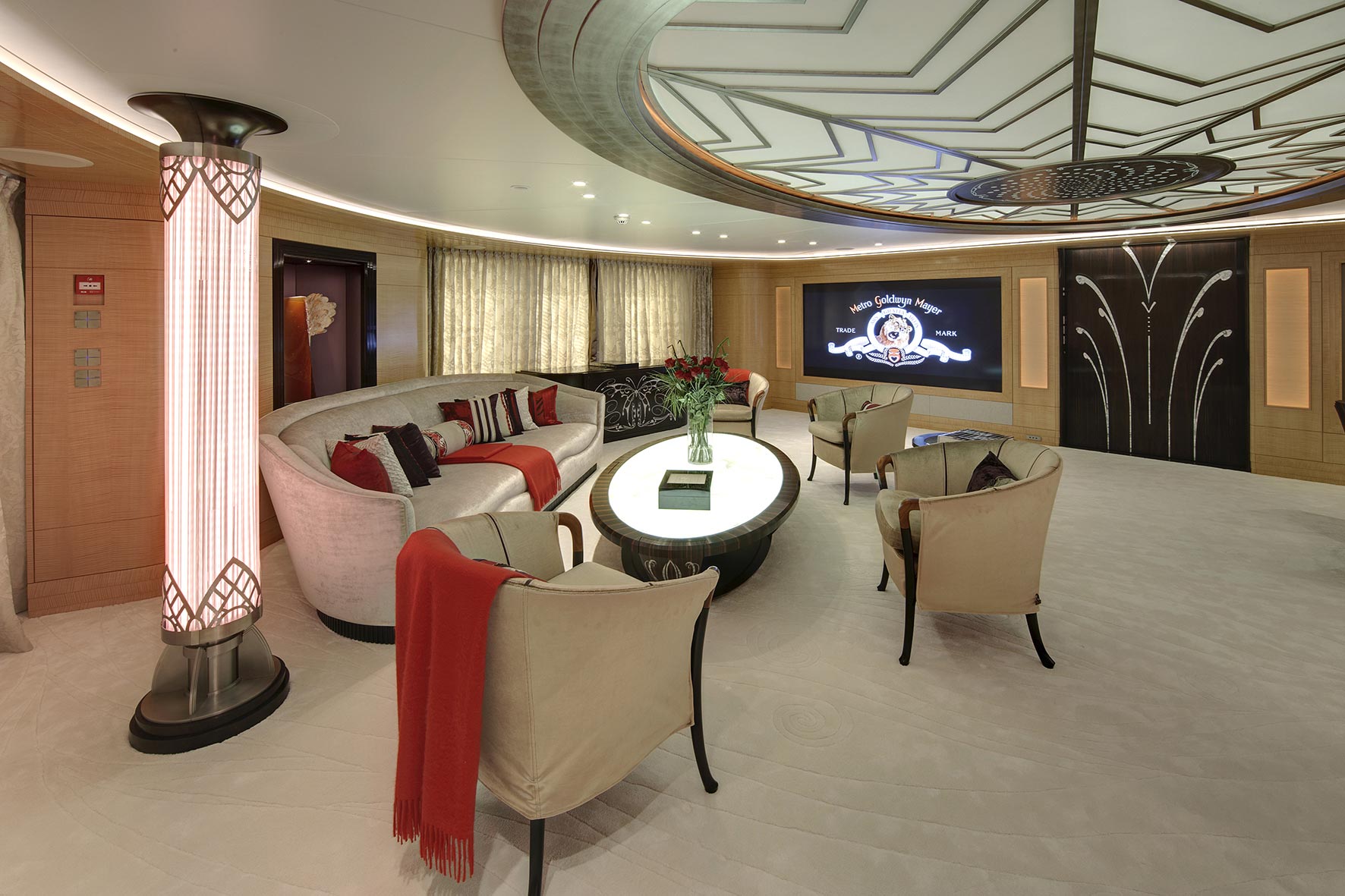 Motor Yacht Amaryllis Sky Lounge