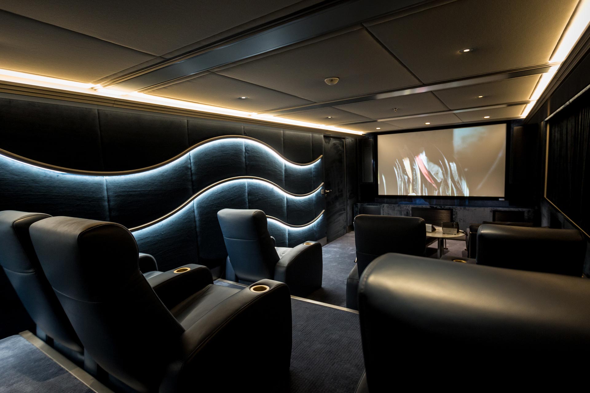 Motor Yacht Dream Cinema Room