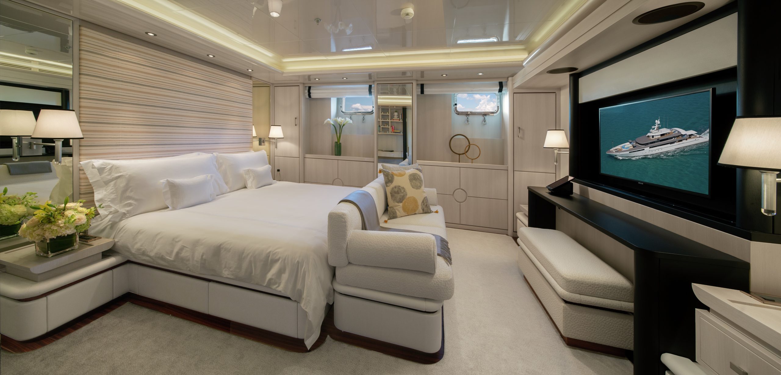 Motor Yacht Eternity Double Stateroom