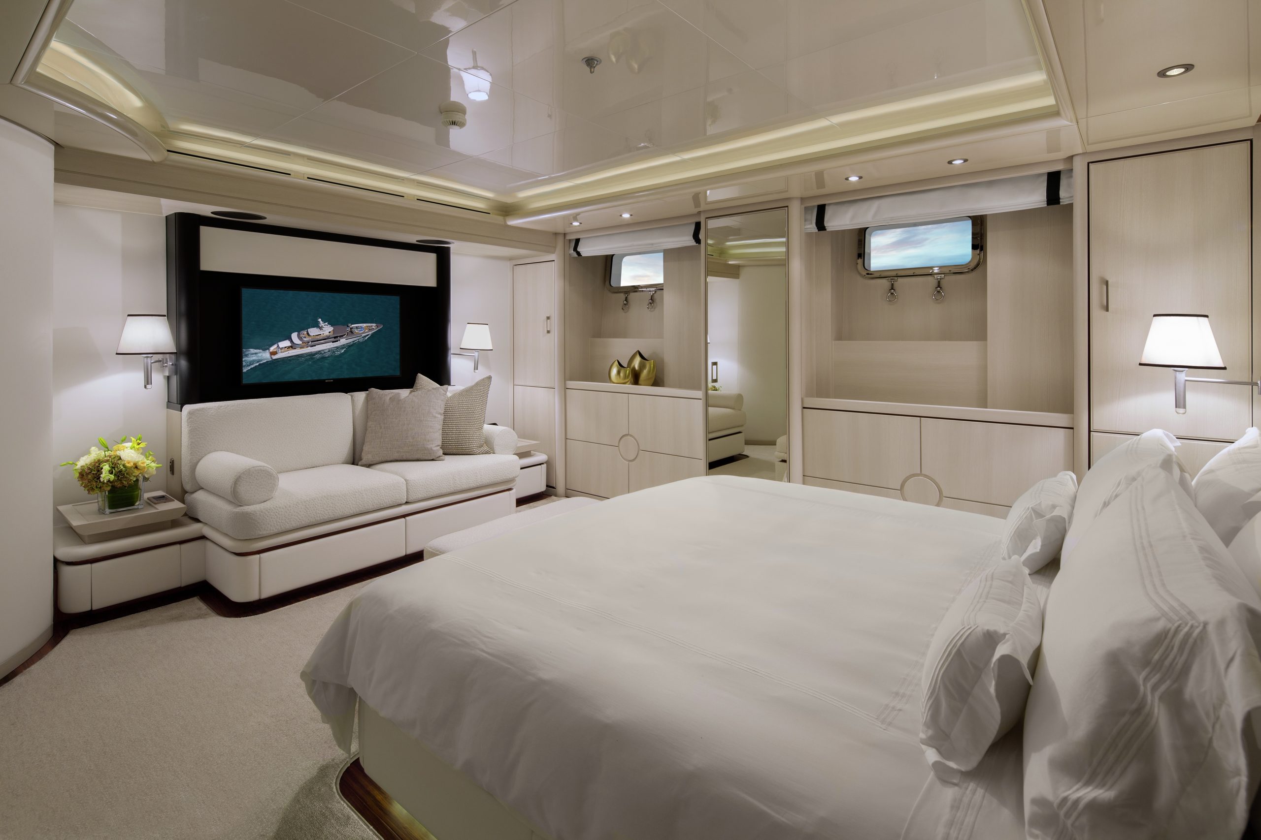 Motor Yacht Eternity Double Stateroom