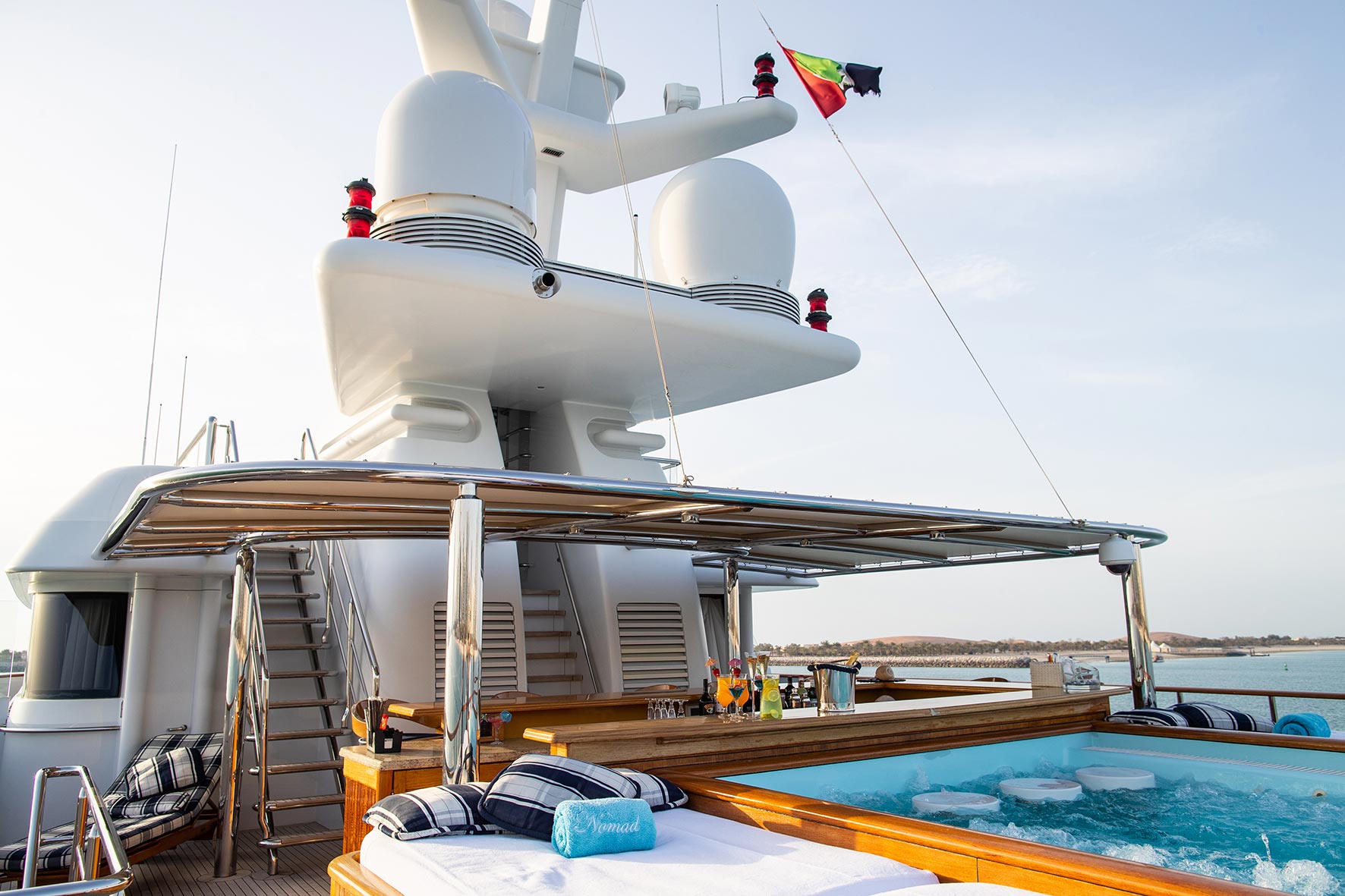 Motor Yacht Nomad Sun Deck