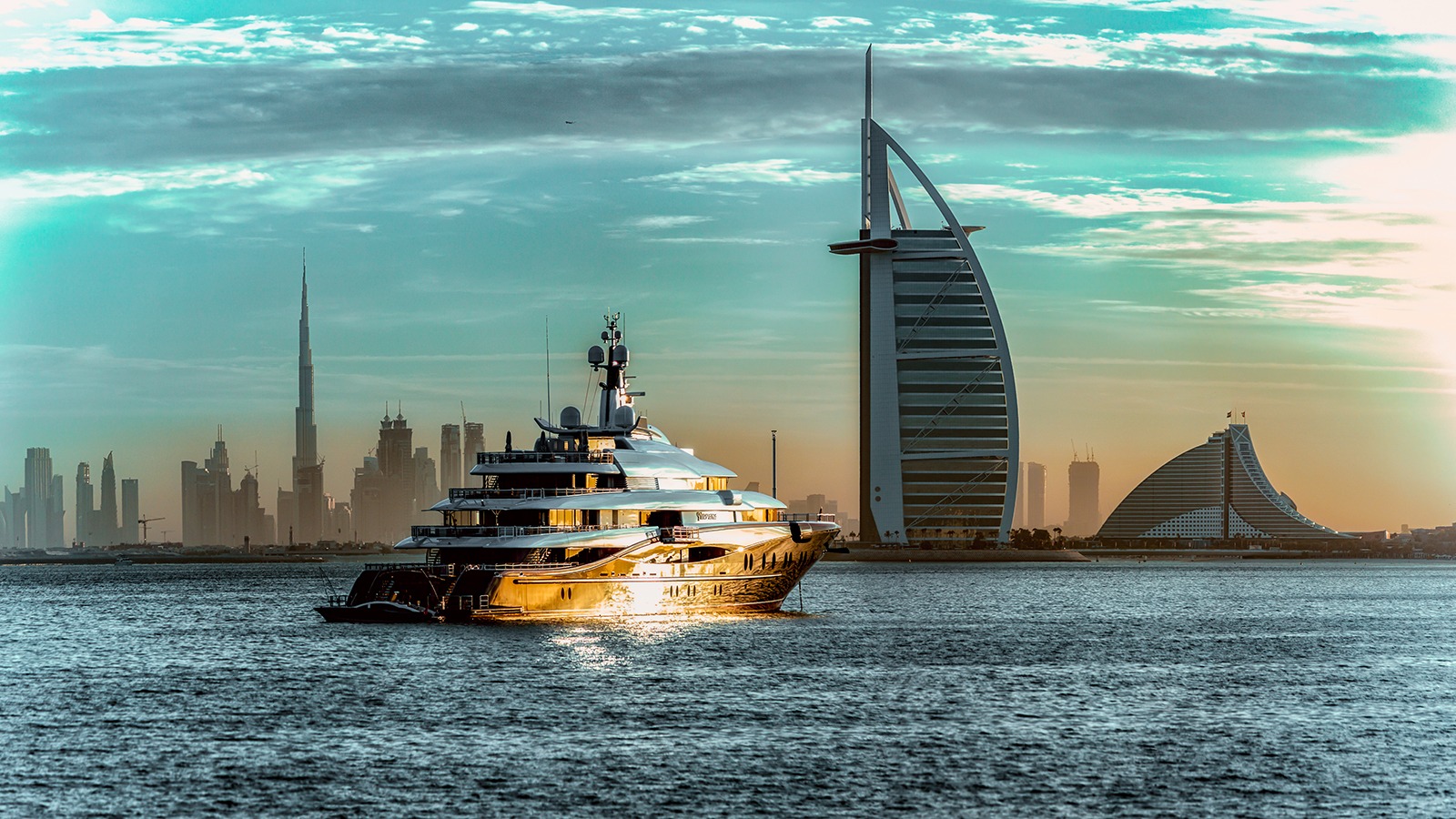 Superyacht in the Gulf